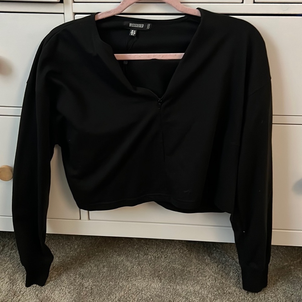 Black cropped long sleeve